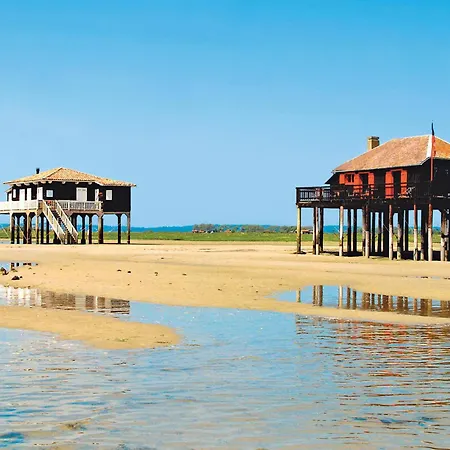 Apartamento T3 Avec Terrasse Et Wifi, Proche Port à - Fr-1-420-142 *