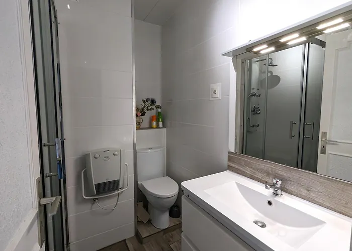 T3 Avec Terrasse Et Wifi, Proche Port à - Fr-1-420-142 Apartamento Arcachon